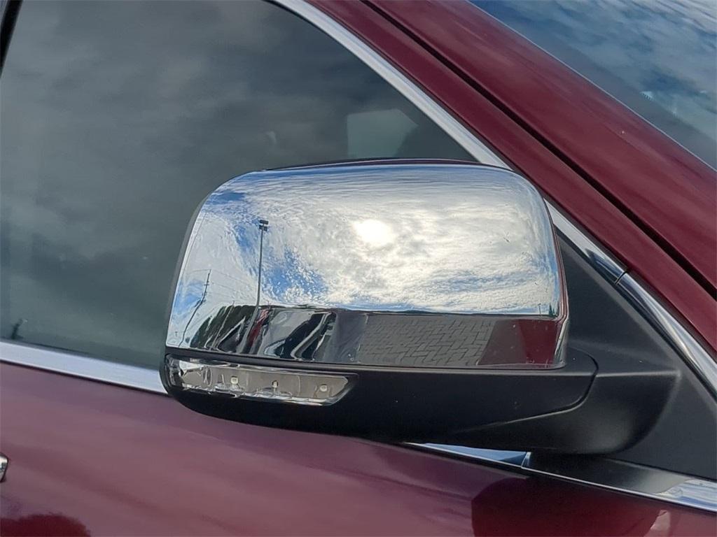 used 2019 Jeep Grand Cherokee car, priced at $23,860