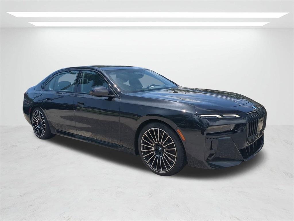 new 2025 BMW 760 car, priced at $130,815