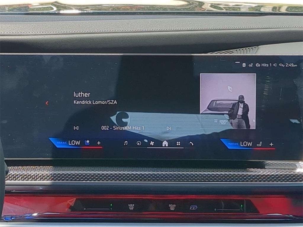 new 2025 BMW 760 car, priced at $130,815