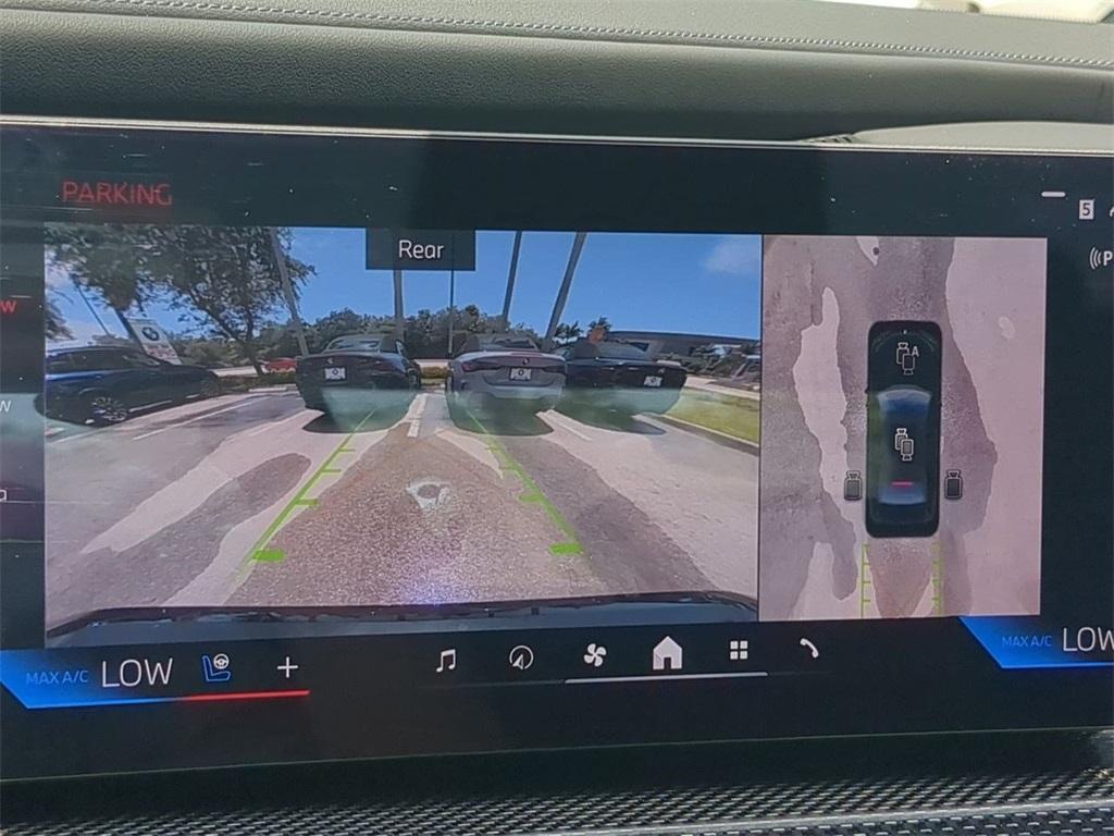 new 2025 BMW 760 car, priced at $130,815