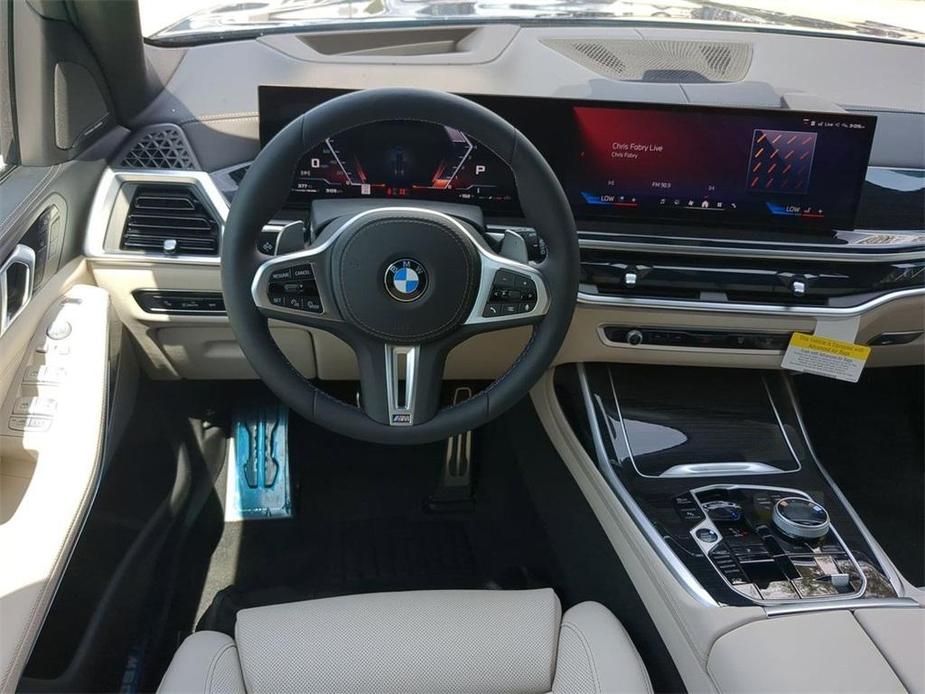 new 2025 BMW X7 car, priced at $124,420