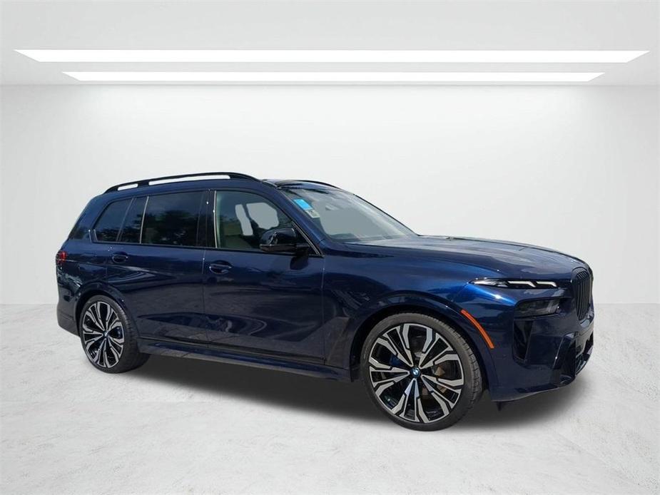 new 2025 BMW X7 car, priced at $124,420