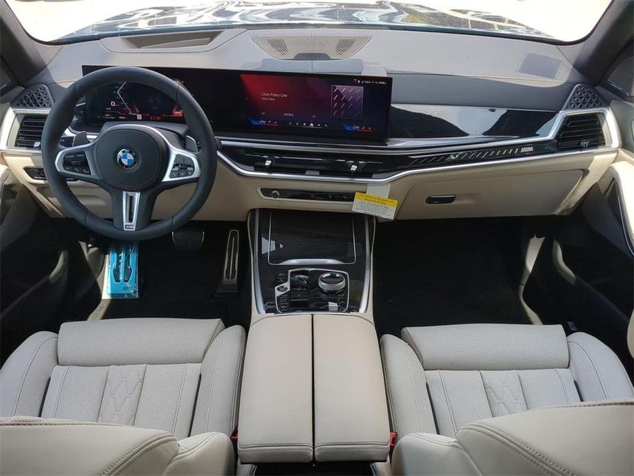 new 2025 BMW X7 car, priced at $124,420