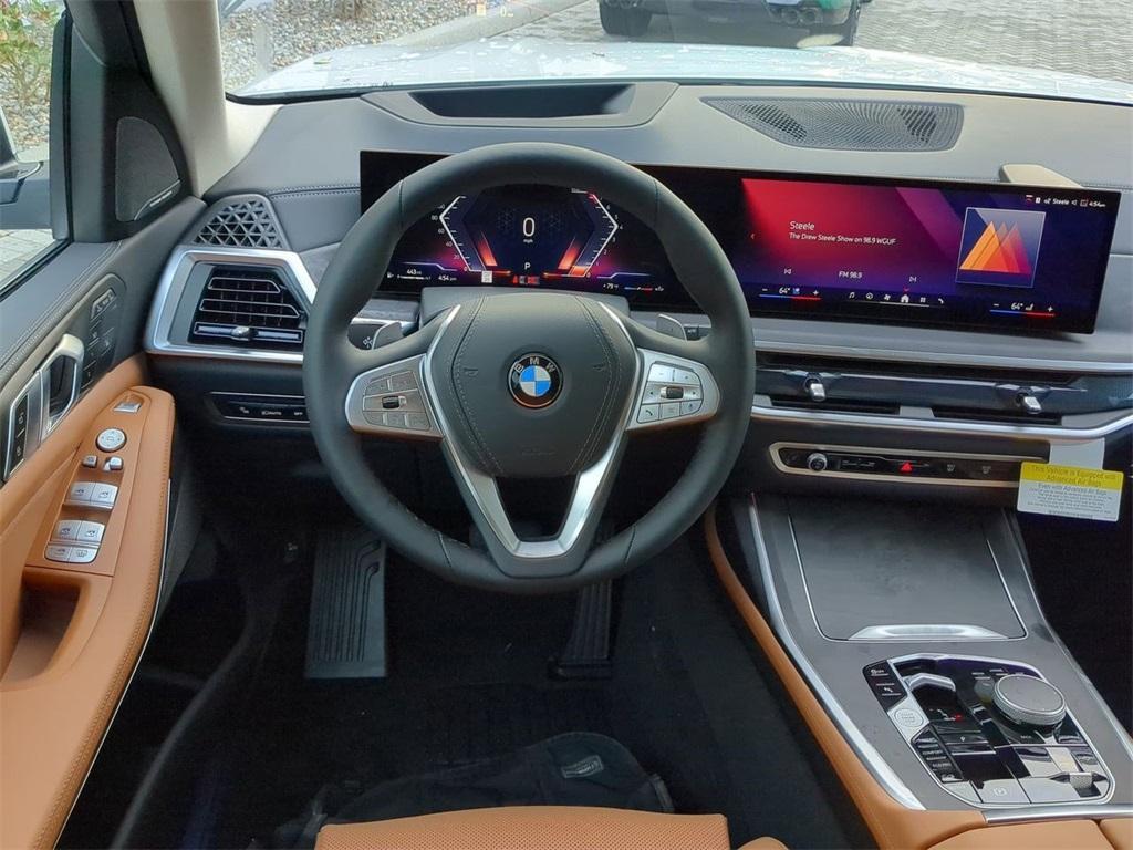 new 2025 BMW X7 car, priced at $92,490