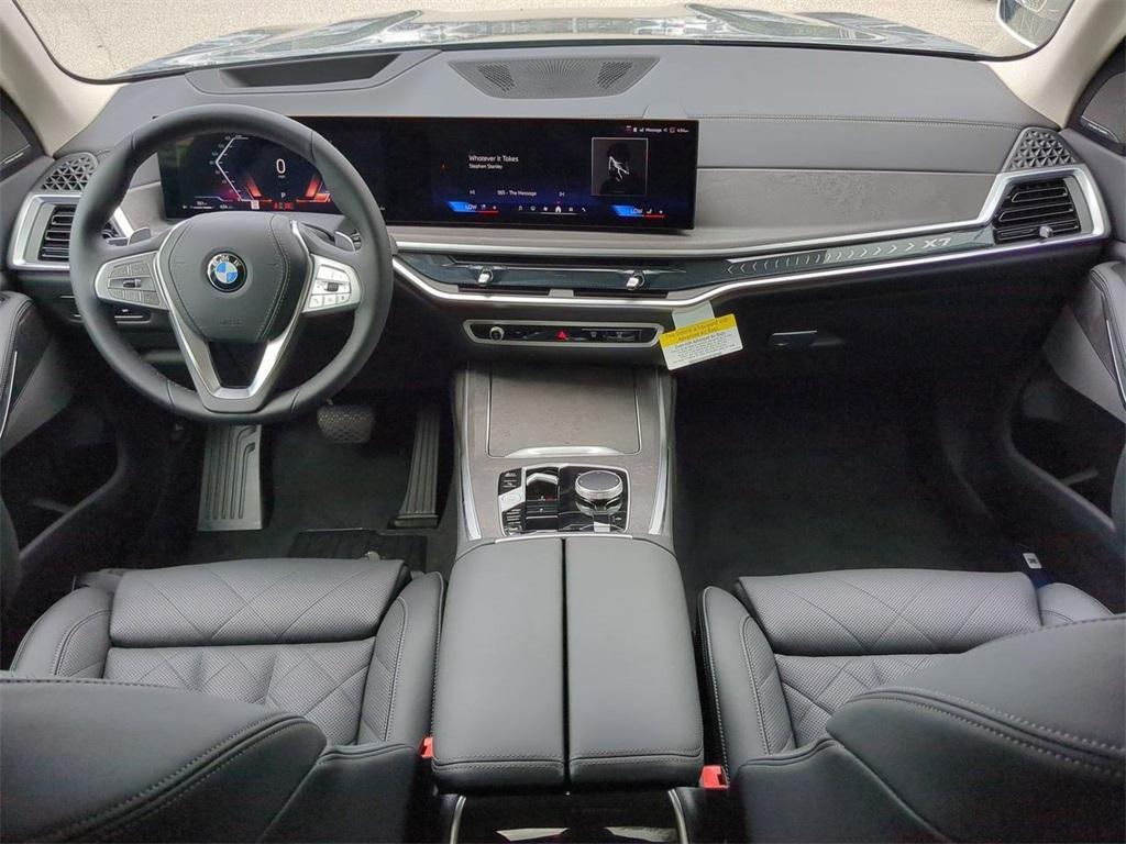 new 2025 BMW X7 car, priced at $92,305