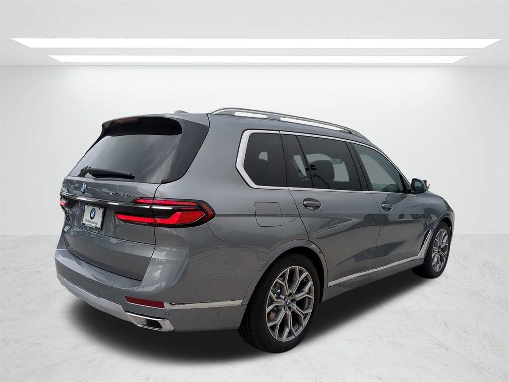 new 2025 BMW X7 car, priced at $92,305