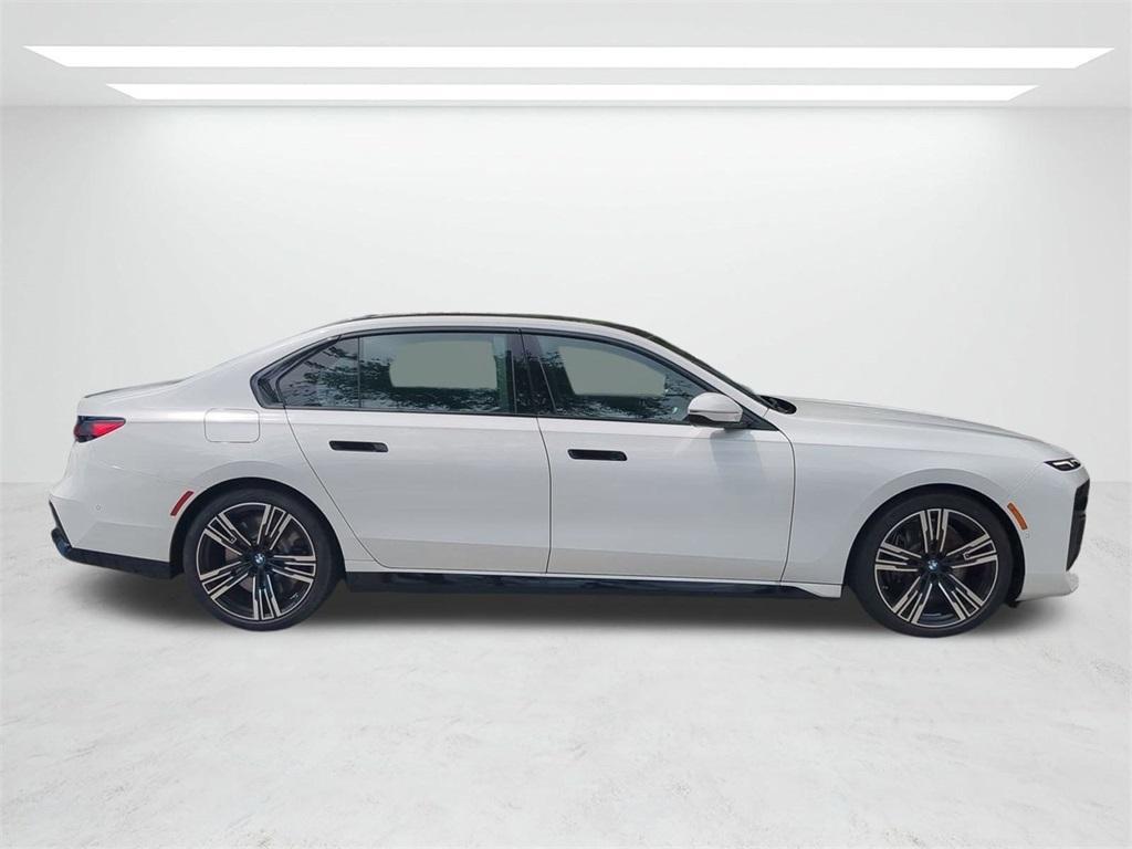 new 2025 BMW 760 car, priced at $129,735