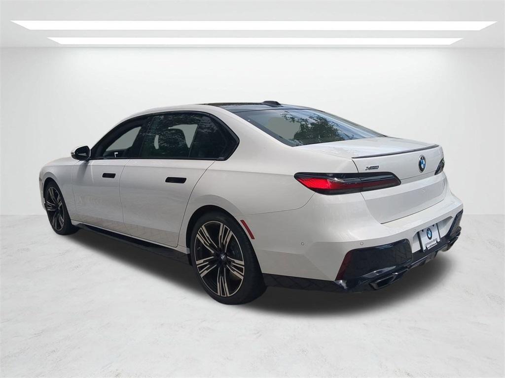 new 2025 BMW 760 car, priced at $129,735