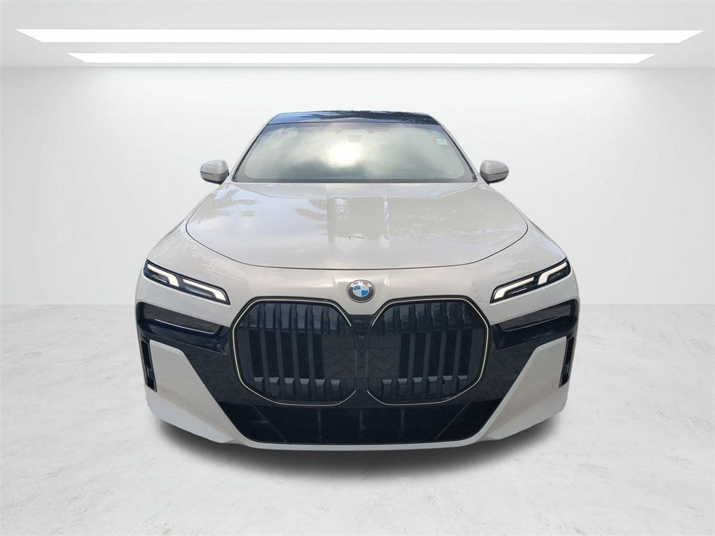 new 2025 BMW 760 car, priced at $129,735