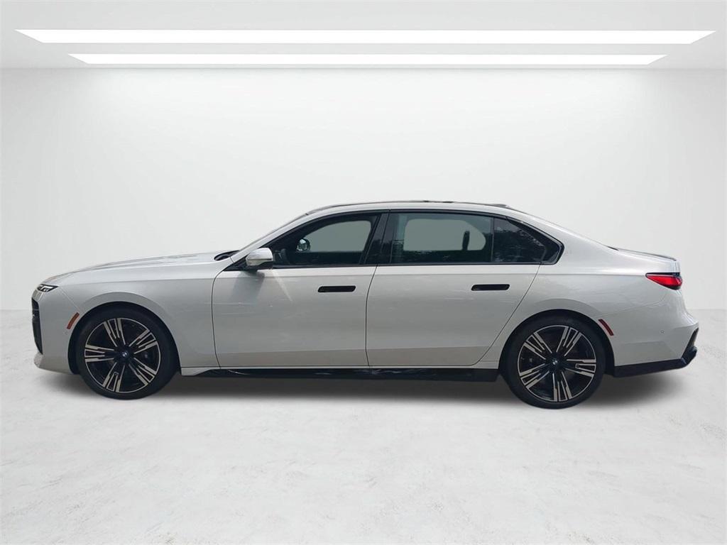new 2025 BMW 760 car, priced at $129,735