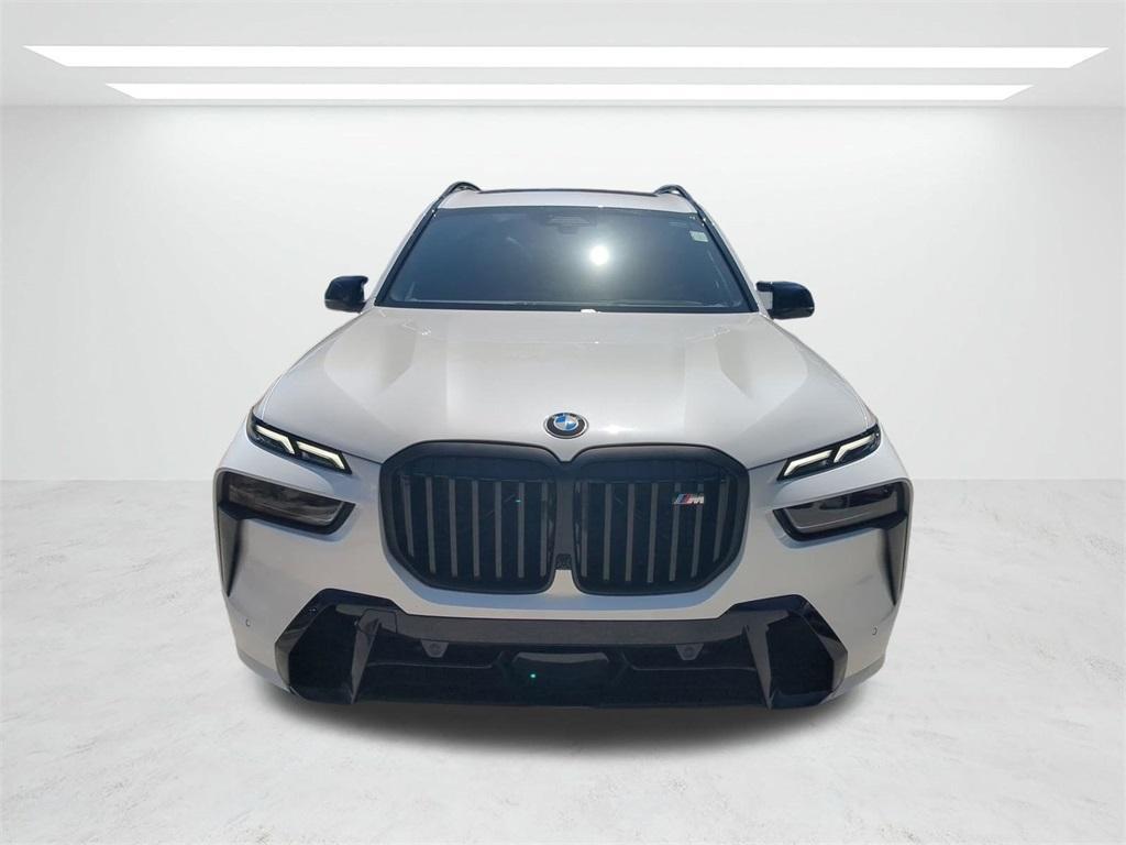 new 2026 BMW X7 car, priced at $121,170
