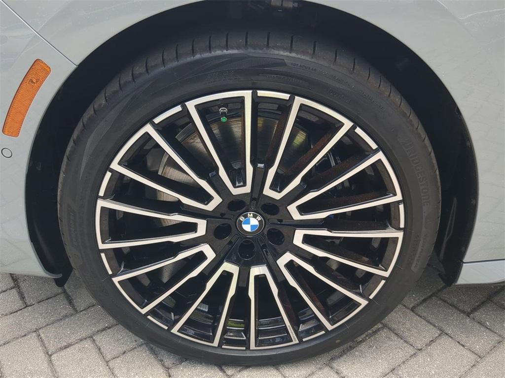 new 2025 BMW 760 car, priced at $132,880