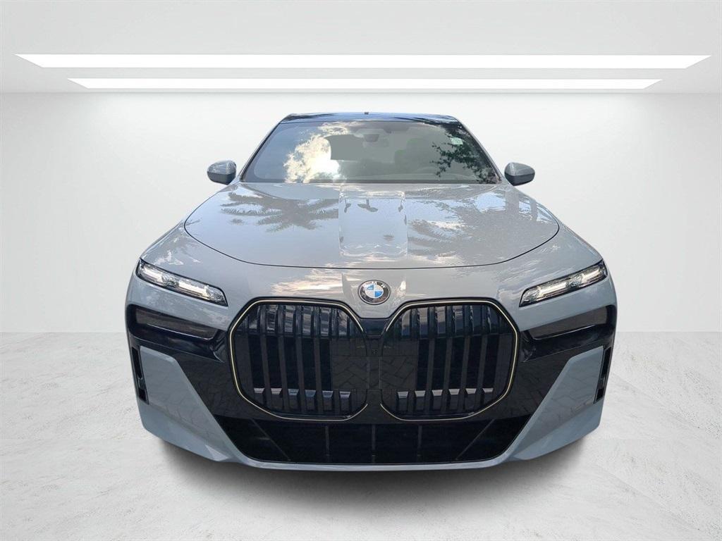 new 2025 BMW 760 car, priced at $132,880