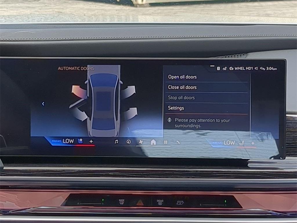 new 2025 BMW 760 car, priced at $132,880