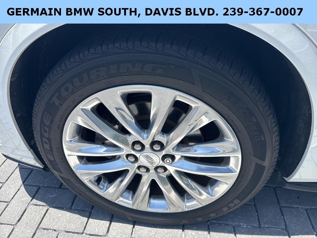 used 2020 Cadillac XT6 car, priced at $28,452
