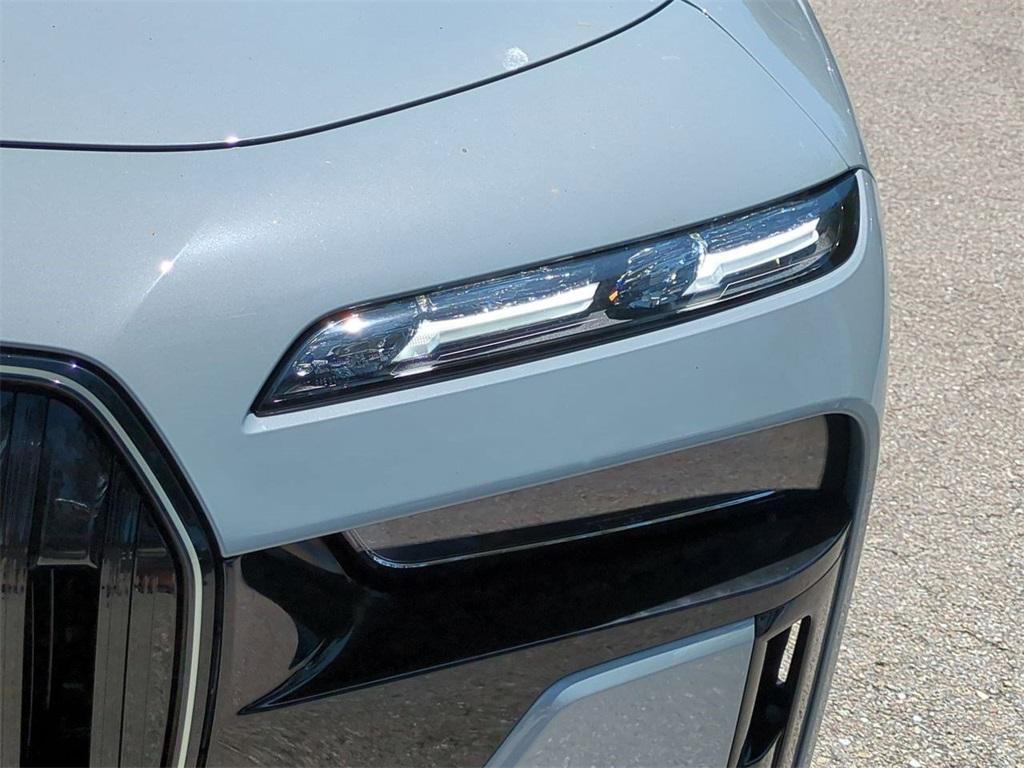 new 2025 BMW 760 car, priced at $132,825