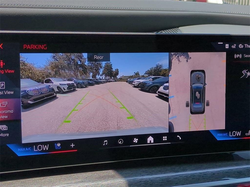 new 2025 BMW 760 car, priced at $132,825