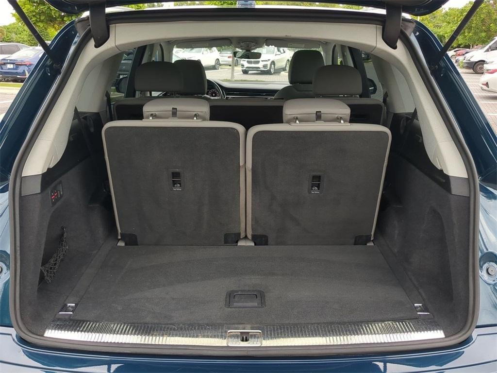 used 2020 Audi Q7 car, priced at $29,998