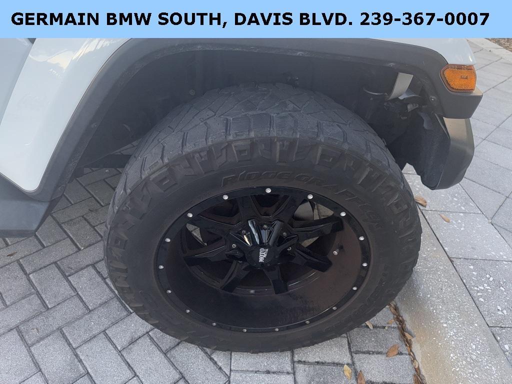 used 2019 Jeep Wrangler Unlimited car, priced at $27,995