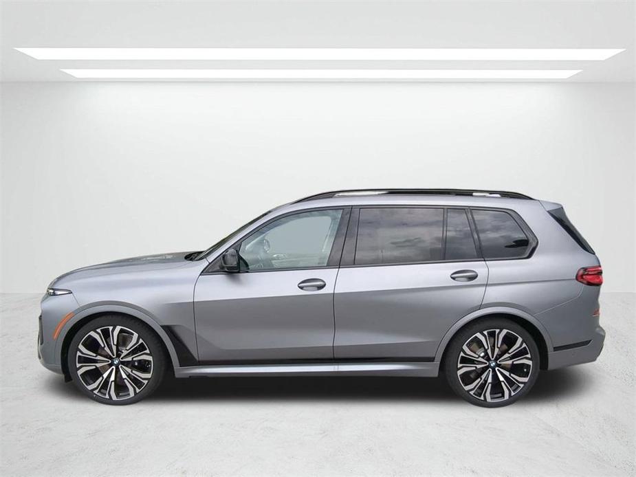 new 2025 BMW X7 car, priced at $128,250