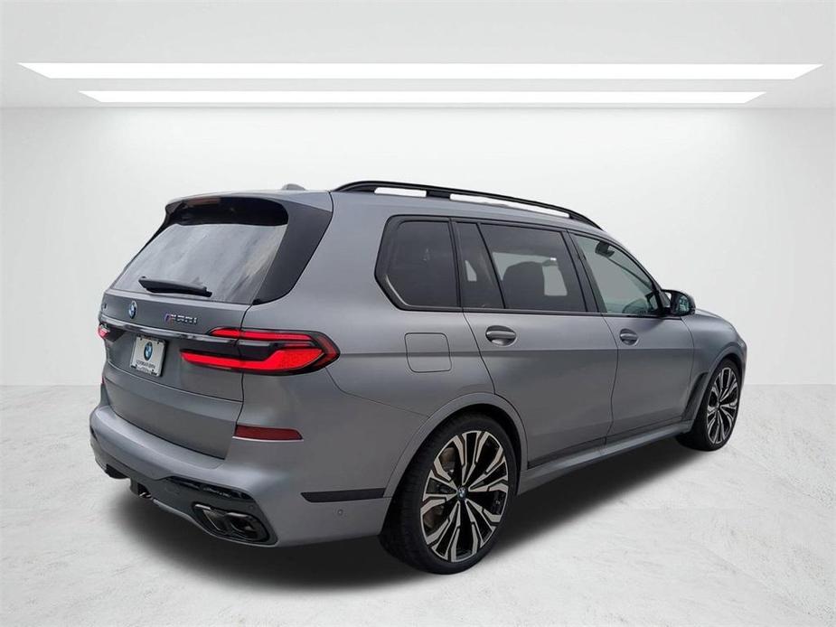 new 2025 BMW X7 car, priced at $128,250