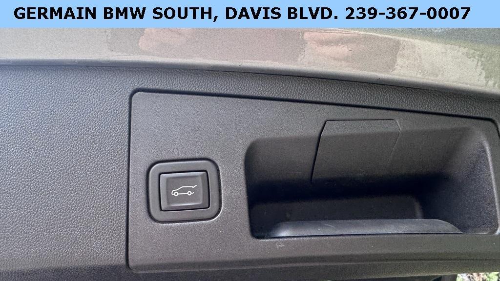 used 2023 Cadillac XT4 car, priced at $28,800