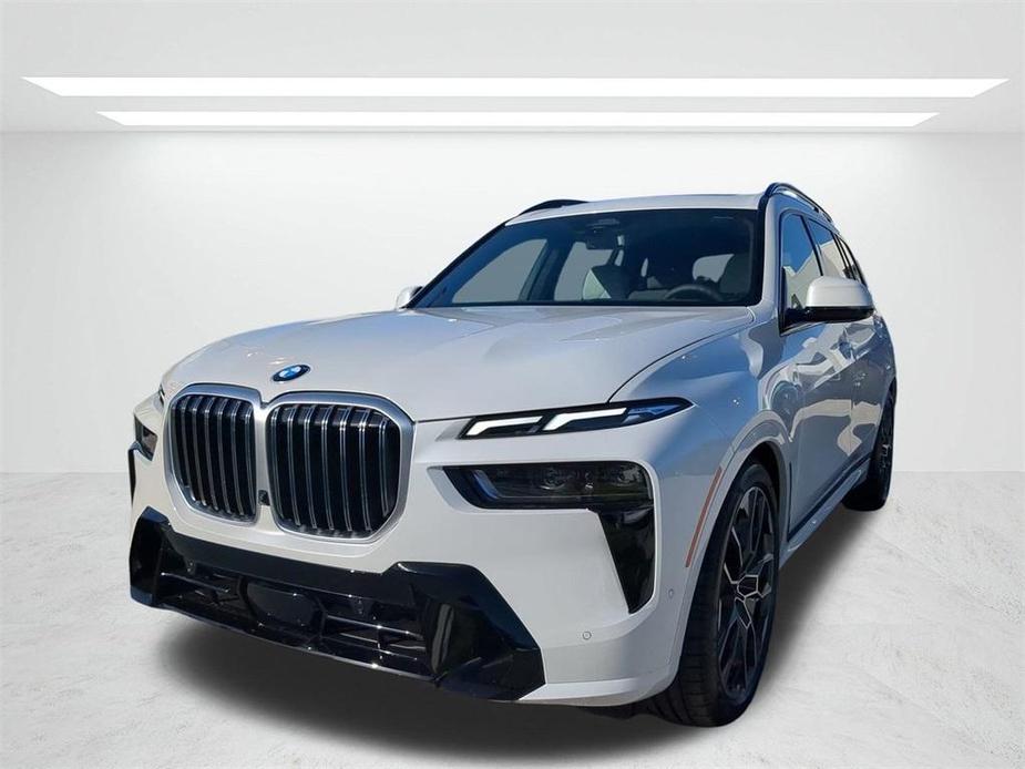 new 2025 BMW X7 car, priced at $94,670