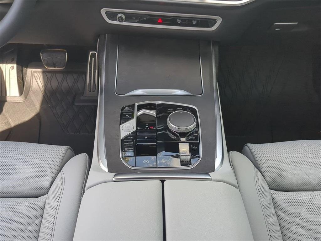 new 2025 BMW X7 car, priced at $97,150