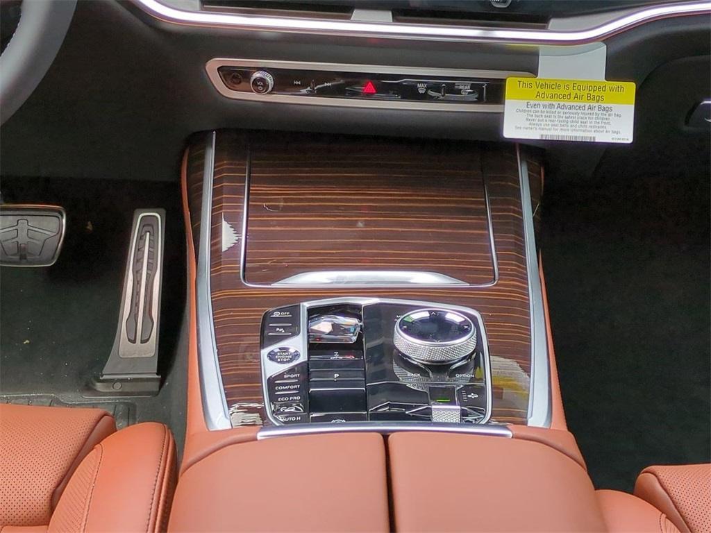 new 2026 BMW X7 car, priced at $121,105