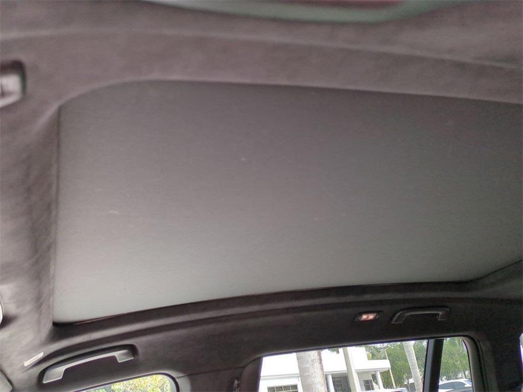 new 2026 BMW X7 car, priced at $121,105