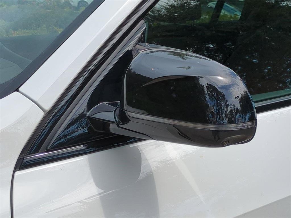 new 2026 BMW X7 car, priced at $121,105