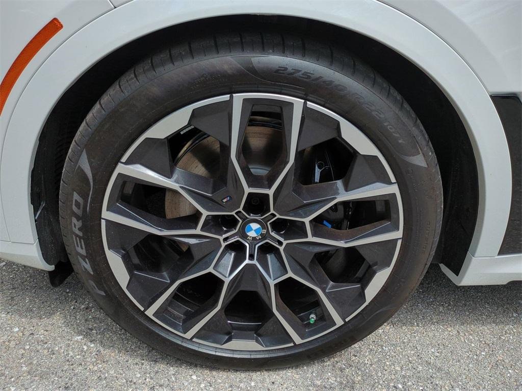 new 2026 BMW X7 car, priced at $121,105