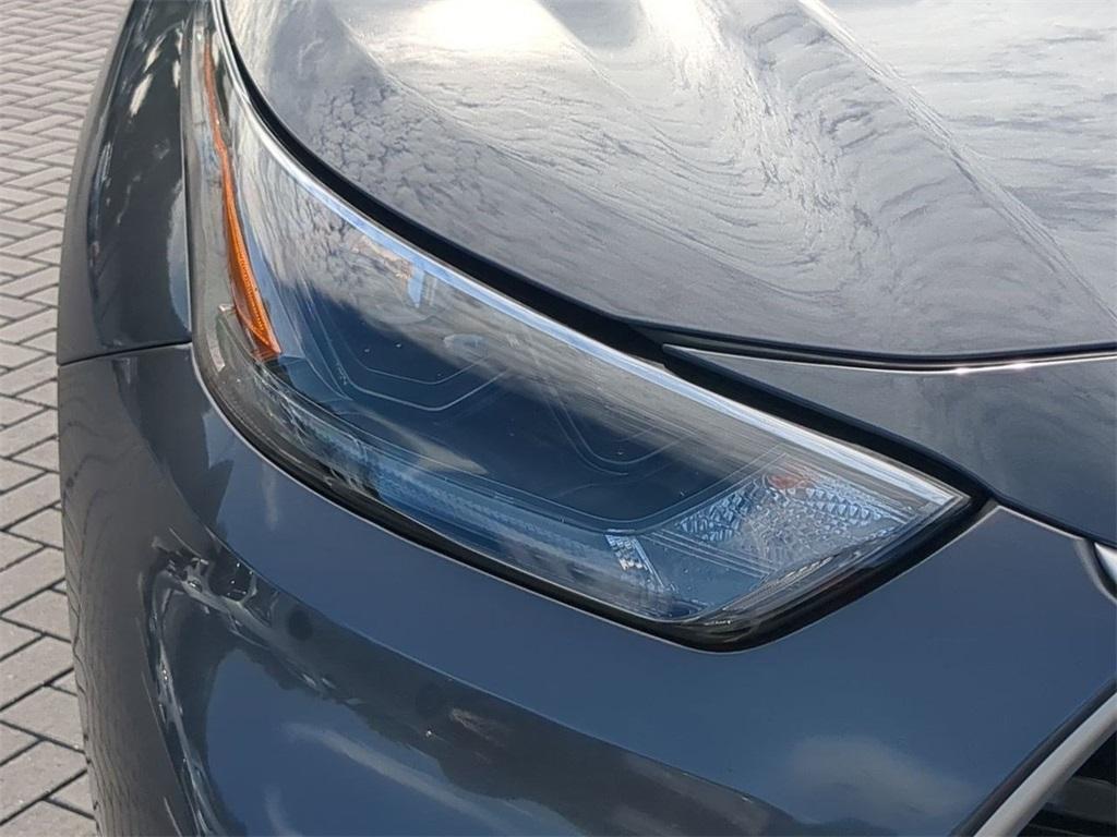 used 2021 Toyota Highlander car, priced at $32,354