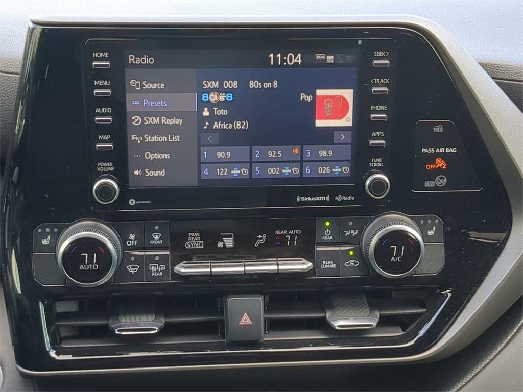 used 2021 Toyota Highlander car, priced at $32,354