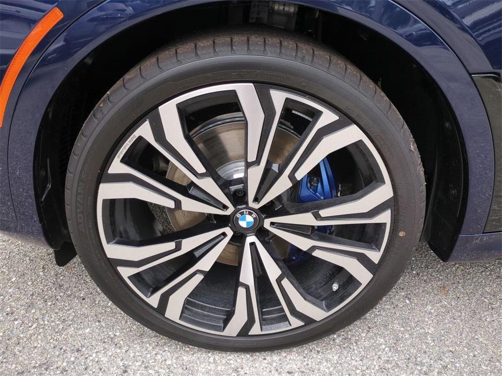 new 2026 BMW X7 car, priced at $124,395