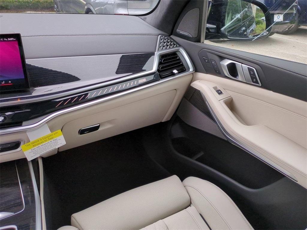 new 2026 BMW X7 car, priced at $124,395