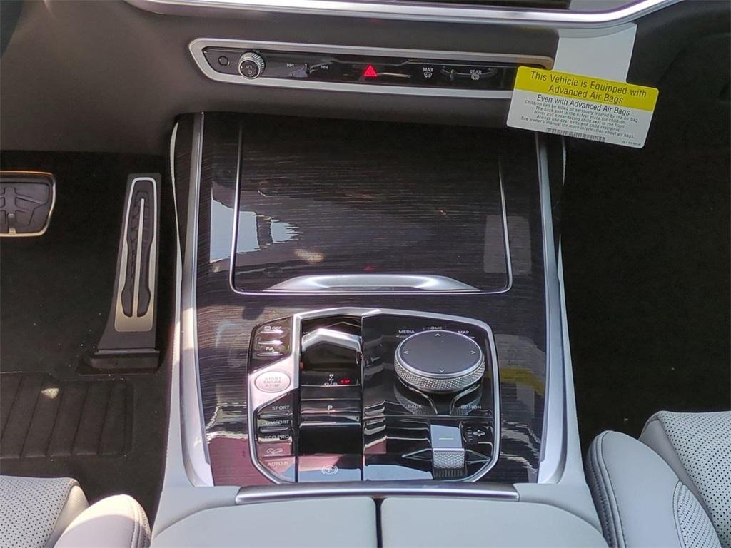 new 2026 BMW X7 car, priced at $100,850