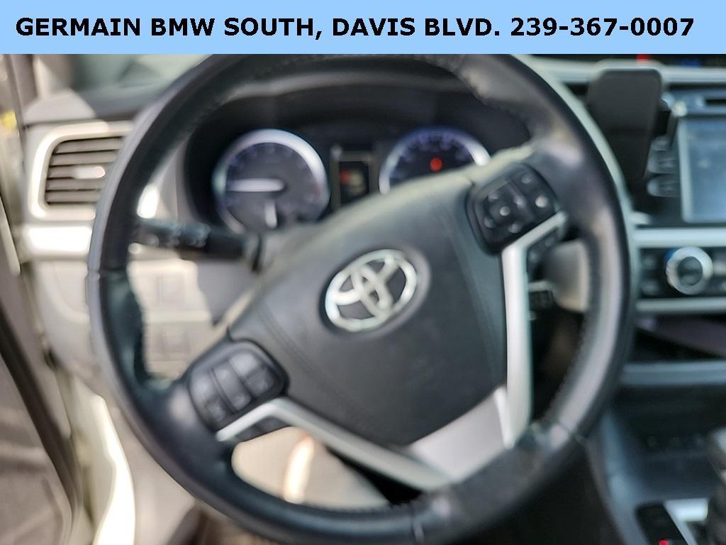 used 2018 Toyota Highlander car, priced at $23,991