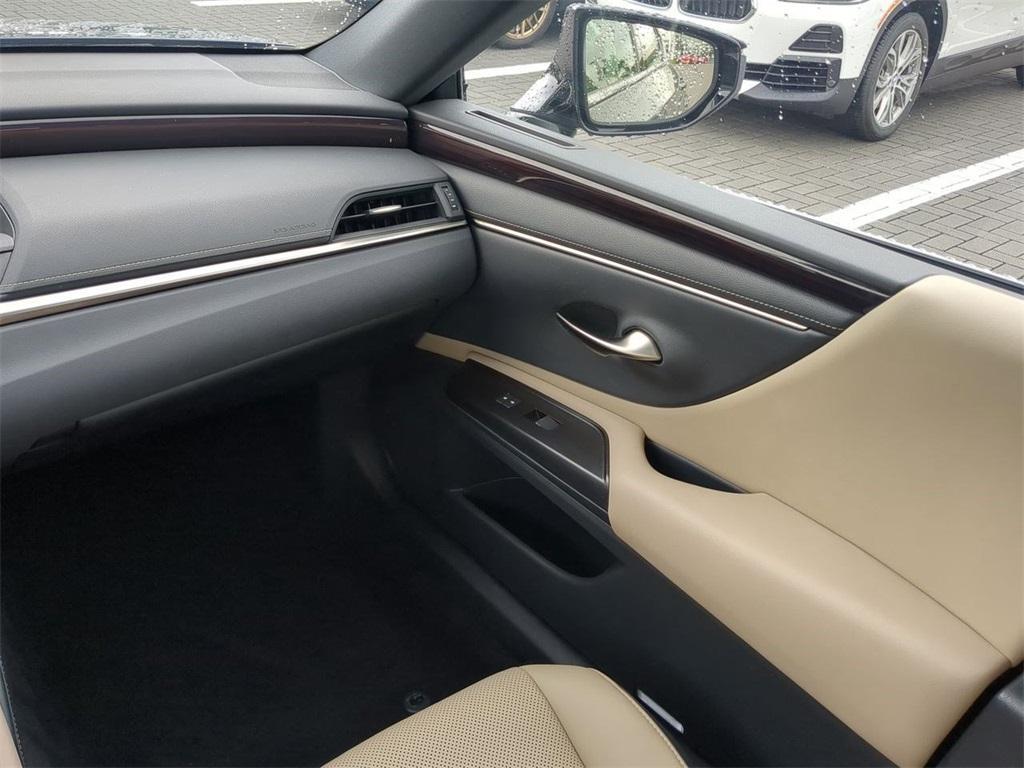 used 2019 Lexus ES 350 car, priced at $25,699