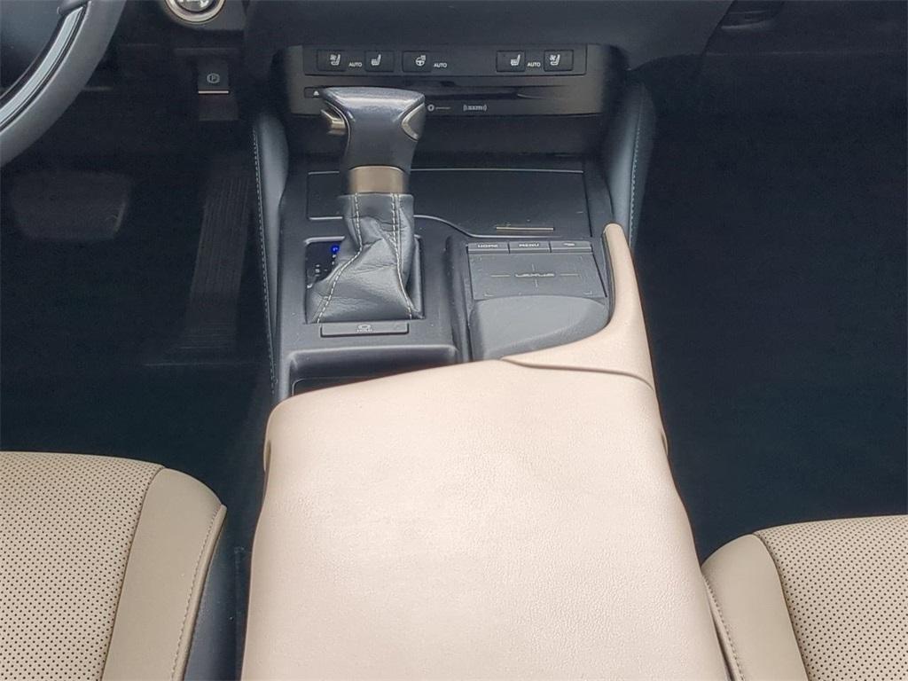 used 2019 Lexus ES 350 car, priced at $25,699