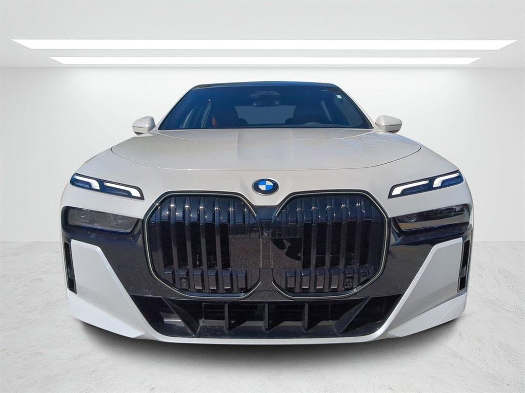 new 2025 BMW 760 car, priced at $129,905