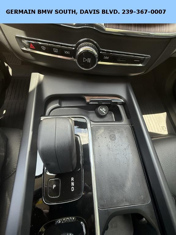 used 2022 Volvo XC60 car, priced at $33,995