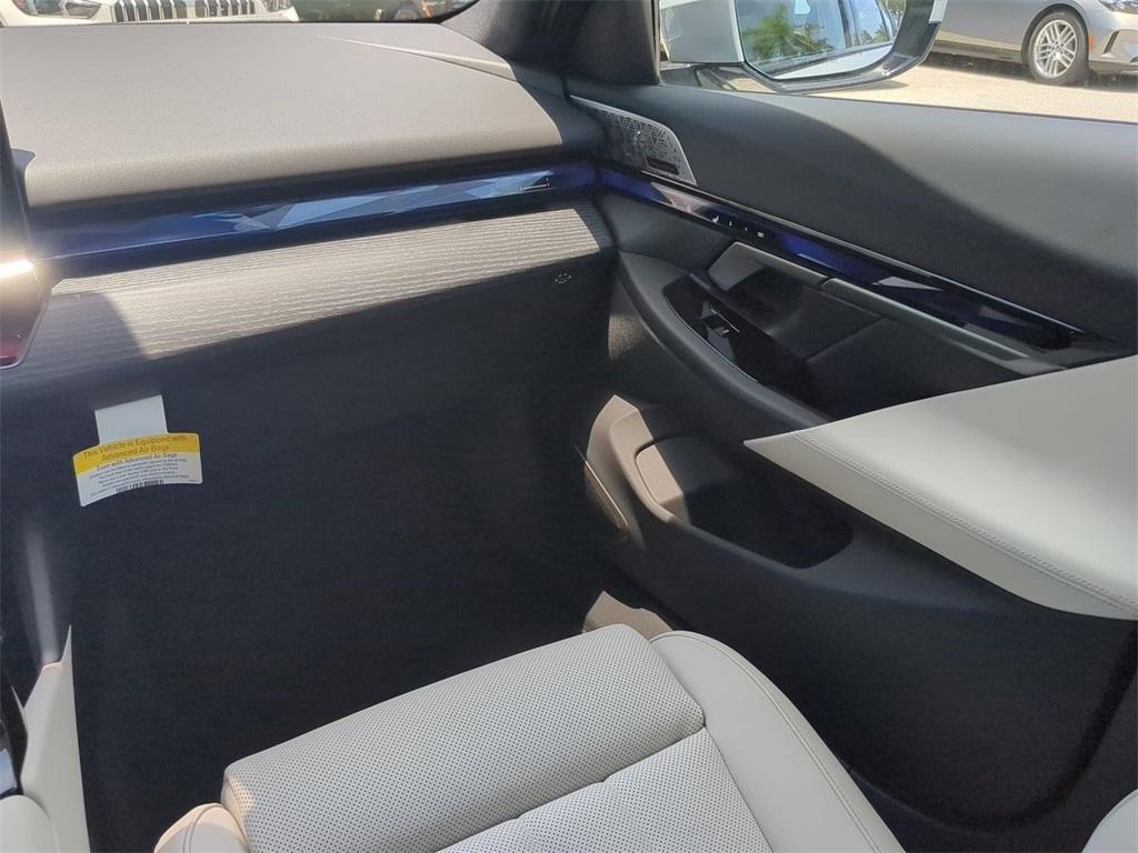 new 2026 BMW 550e car, priced at $85,085