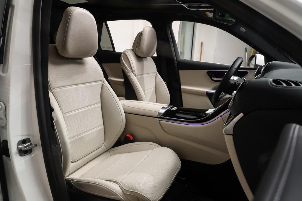 new 2025 Mercedes-Benz GLC 300 car, priced at $55,870