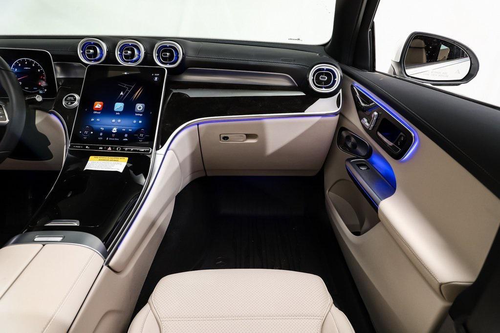 new 2025 Mercedes-Benz GLC 300 car, priced at $55,870