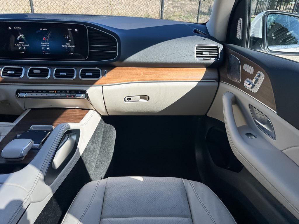 used 2022 Mercedes-Benz GLE 350 car, priced at $47,998