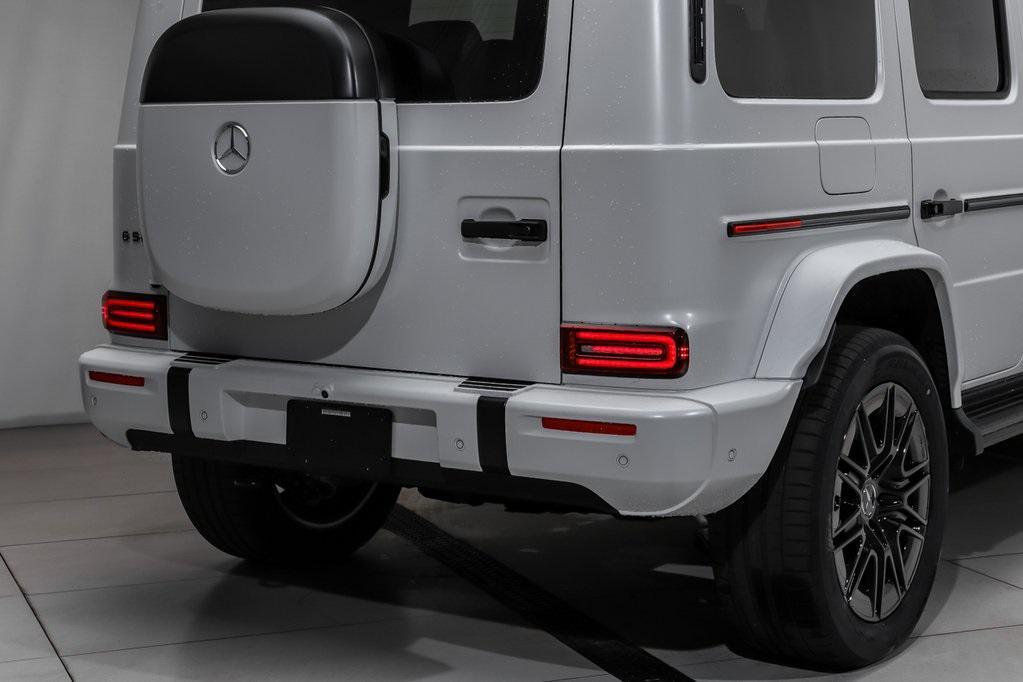 new 2025 Mercedes-Benz G-Class car, priced at $188,100