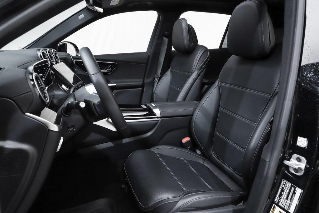 new 2025 Mercedes-Benz GLC 300 car, priced at $52,557