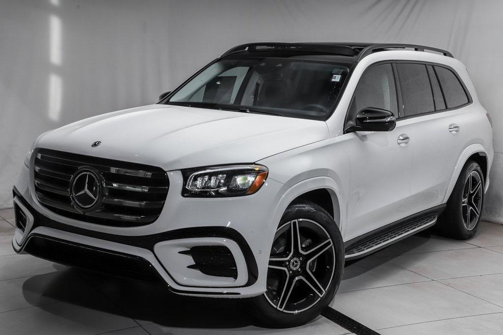 new 2025 Mercedes-Benz GLS 450 car, priced at $92,933