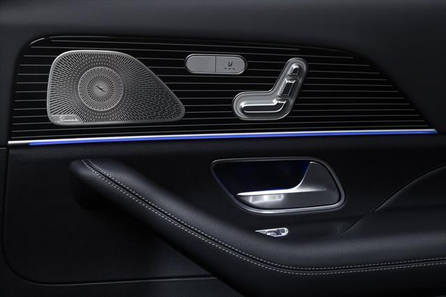 new 2025 Mercedes-Benz GLS 450 car, priced at $101,645
